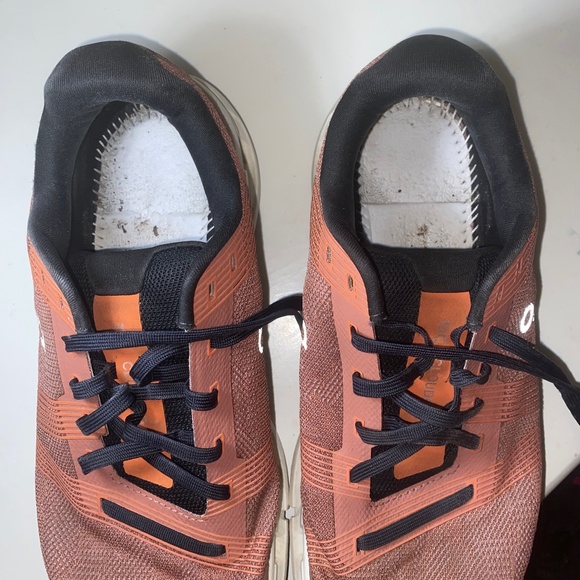 On Cloud On women’s cloudsurfer running shoes sneakers orange flame size 9.5 - Picture 7 of 8